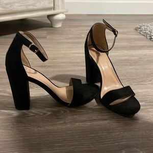 Classic Thin ankle Strap black heel
